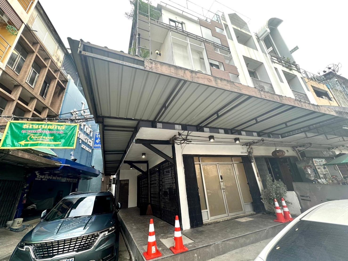 The White Den Chatuchak Bangkok Exterior foto