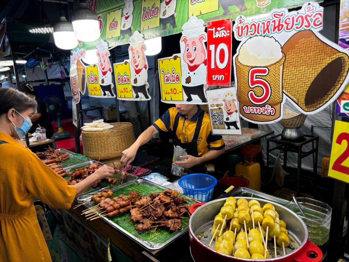 The White Den Chatuchak Bangkok Exterior foto